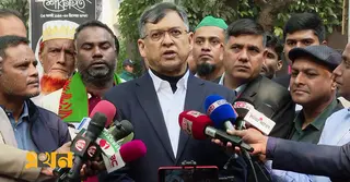 ‘খালেদা জিয়ার ৩ আসনে বিকল্প যারা মনোনয়নপত্র জমা দিয়েছেন, তারাই প্রার্থী হবেন’